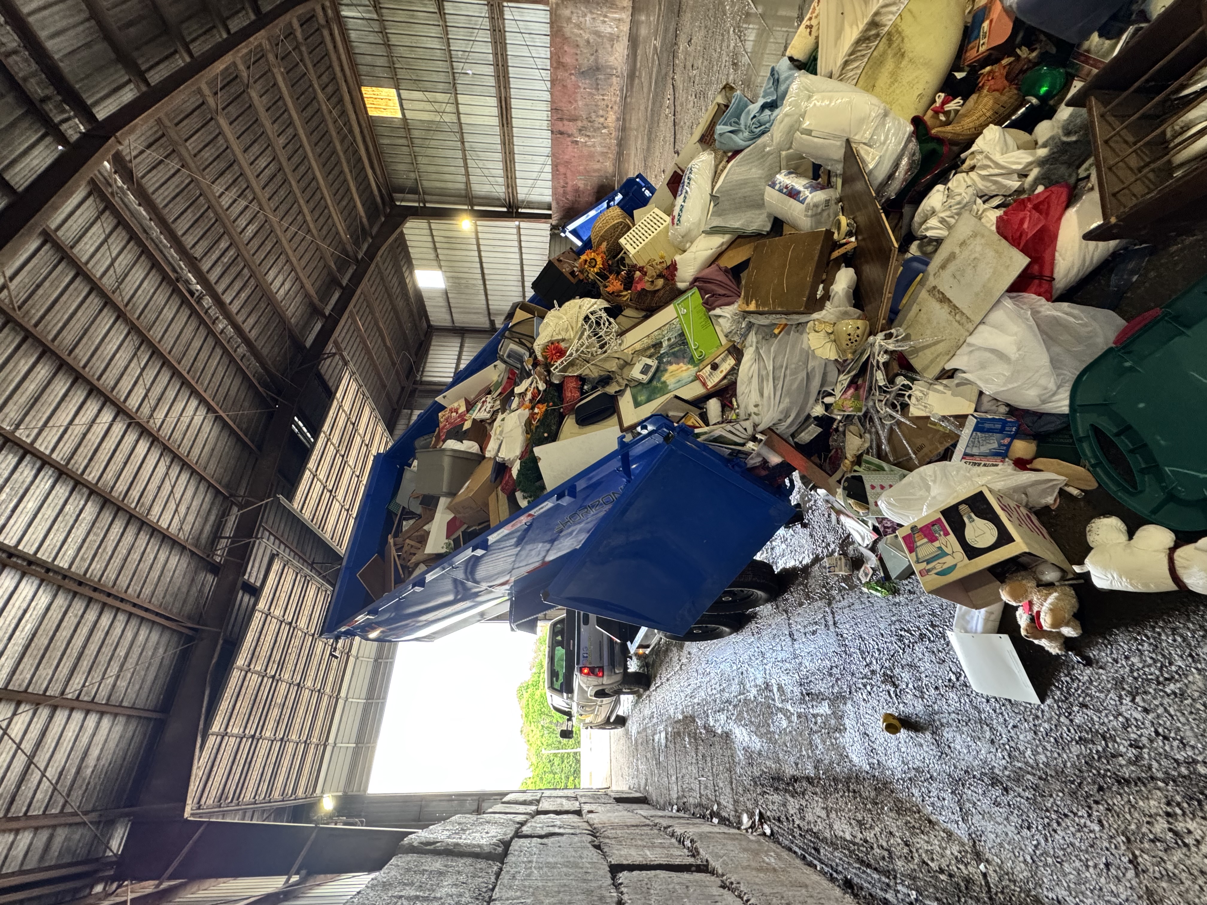 Unloading Trash with Trailer